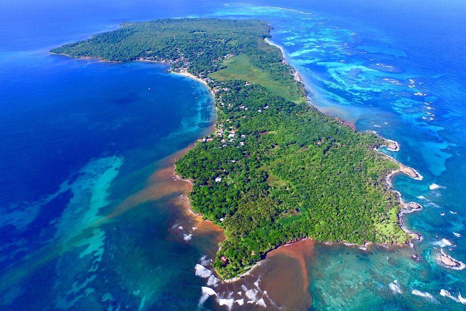 The Lighthouse Little Corn Island Exterior photo